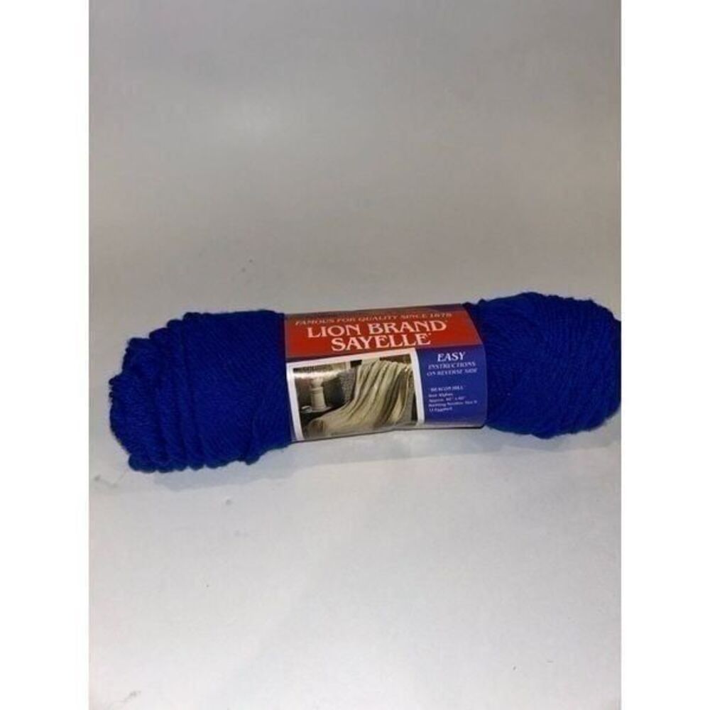 Lyin Brand Sayelle knit 3.5oz blue 109 knitting yarn vintage